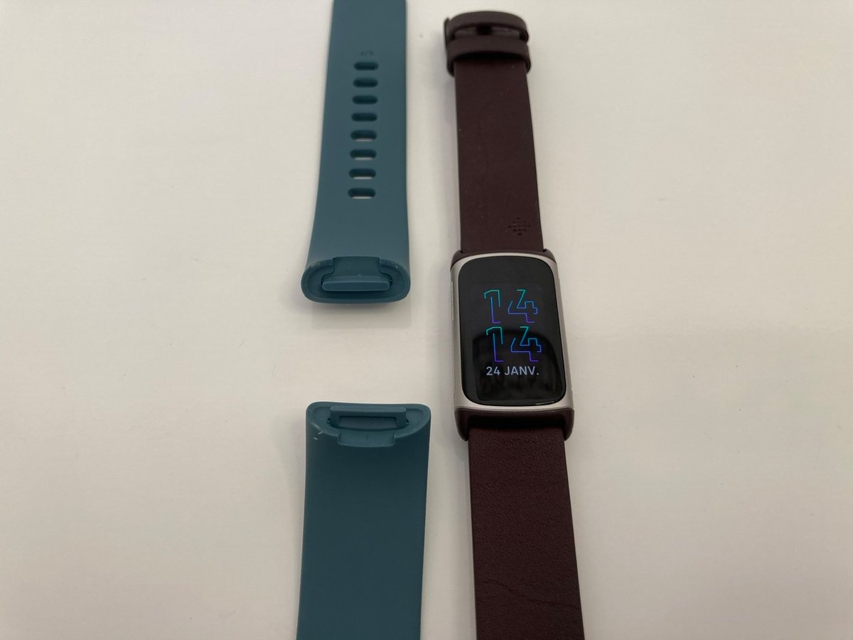 Fitbit Charge 5 - Changement bracelet