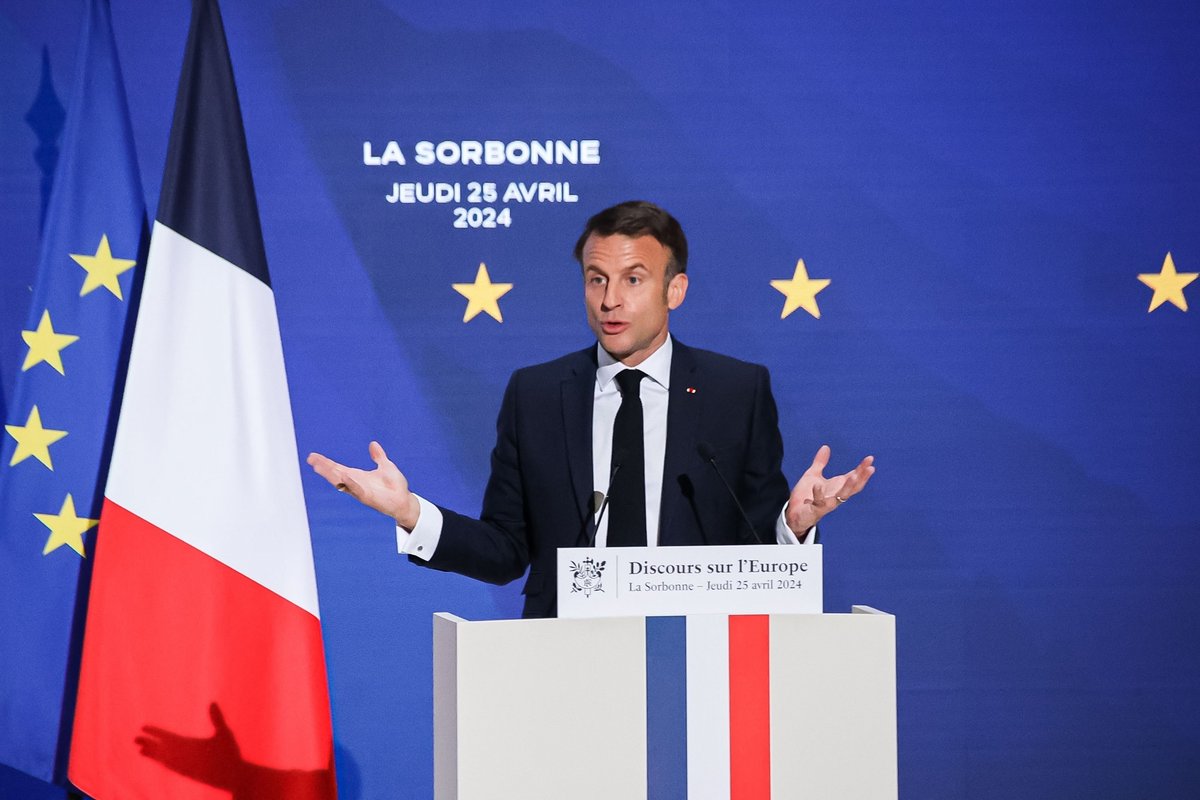 Le président de la République lors de son discours sur l'Europe, le 25 avril 2024 à La Sorbonne © Shutterstock / Antonin Albert