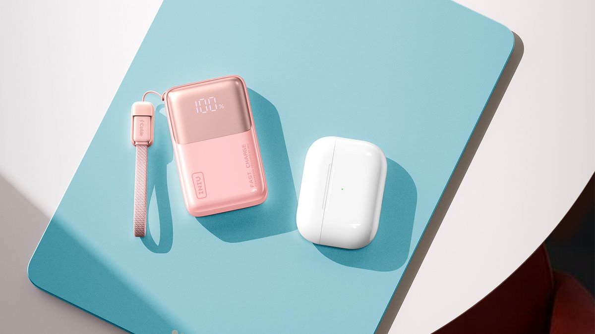 Elle peut alimenter plusieurs appareils à la fois, y compris MacBook, Switch ou liseuse, avec une grande polyvalence ©INIU