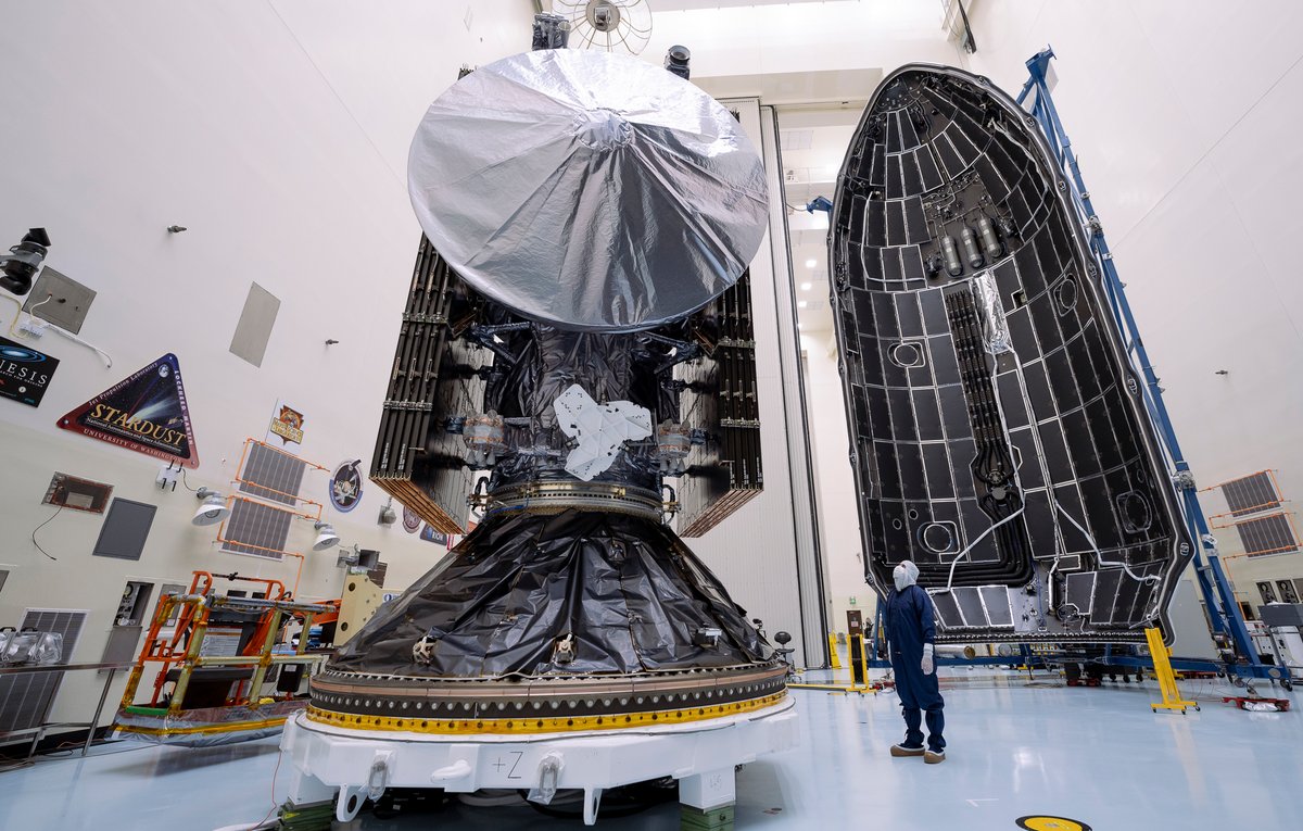 Europa Clipper le jour de sa mise sous coiffe en Floride © SpaceX