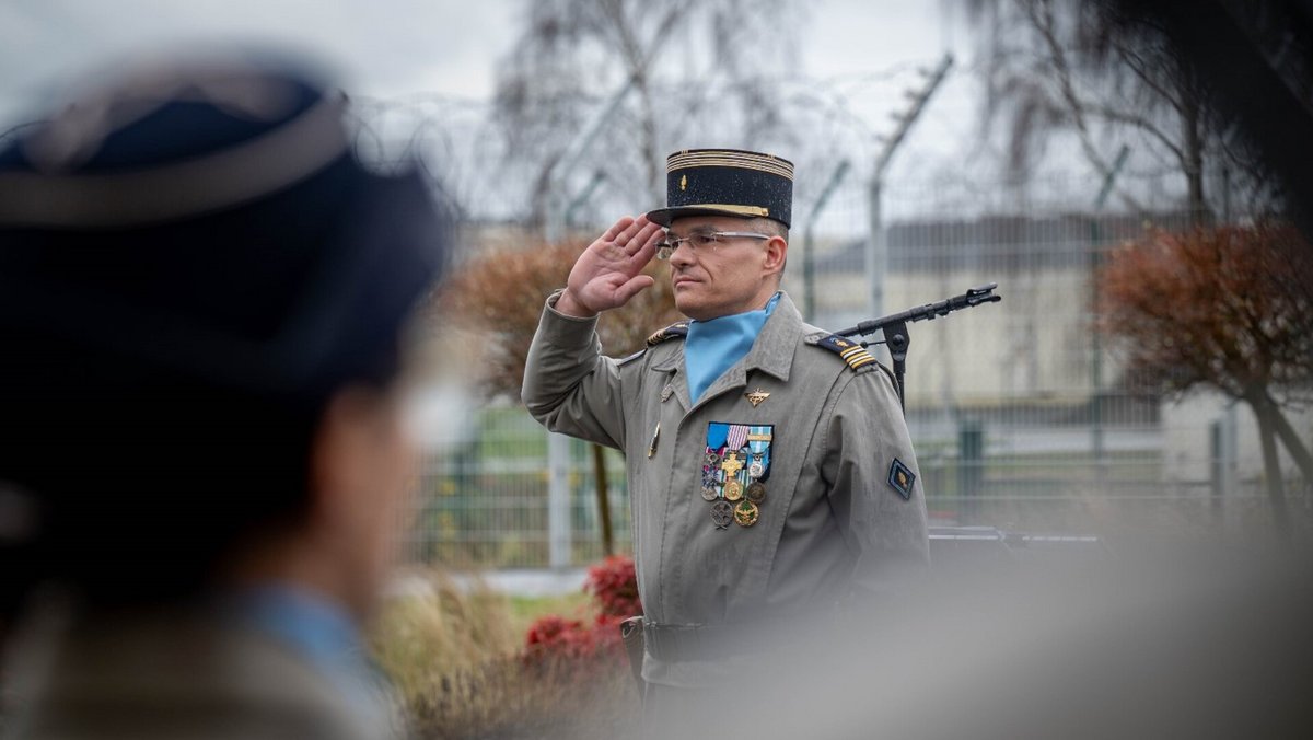 Voici le premier chef de corps du nouveau régiment cyberdéfense armée de Terre, le lieutenant-colonel Caverne © Armée de Terre