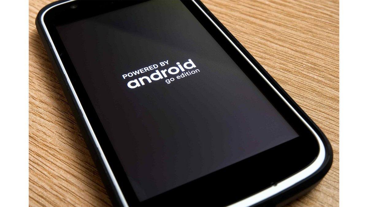 Redémarrage d'un appareil Android pour régler un problème de VPN bloqué - © Shutterstock