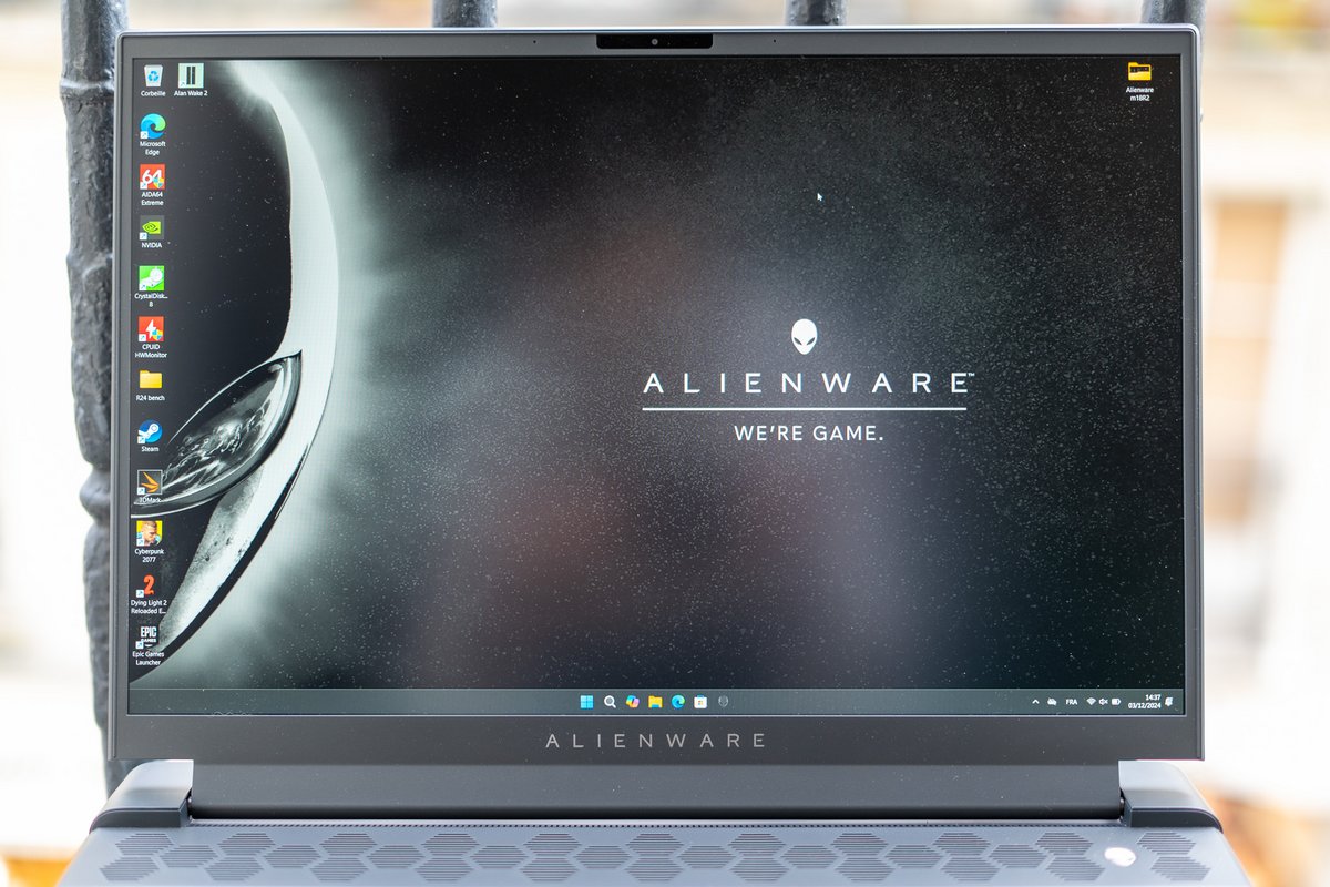 Alienware m18 R2