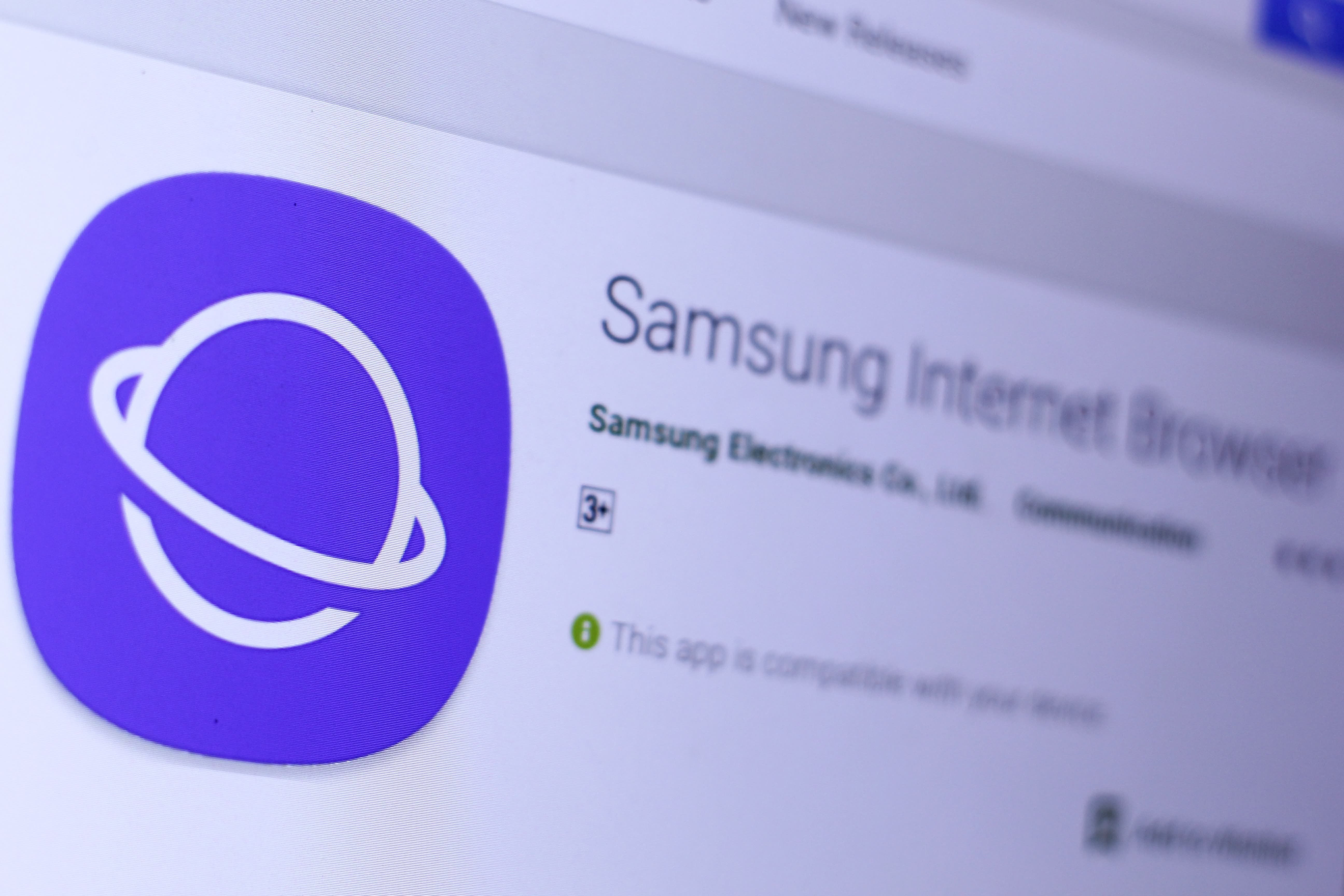 Le navigateur Samsung Internet intègre désormais une fonctionnalité de gestion intelligente des onglets, qui permet de dire adieu à l'encombrement numérique. © Shutterstock