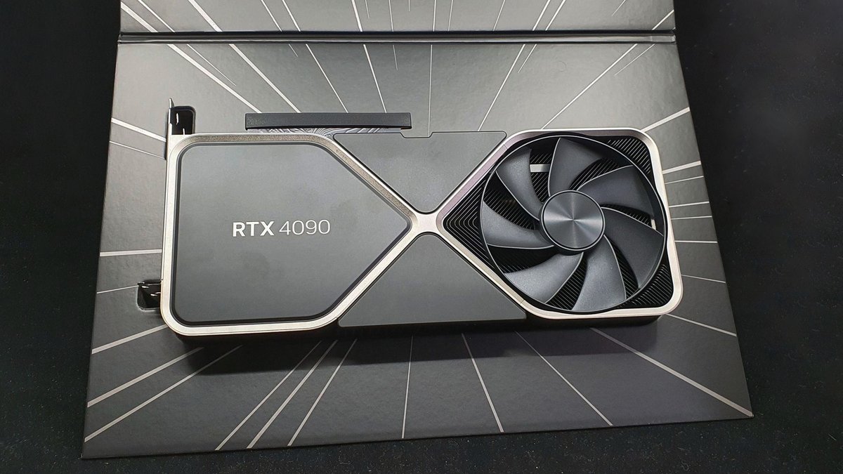 NVIDIA GeForce RTX 4090 FE