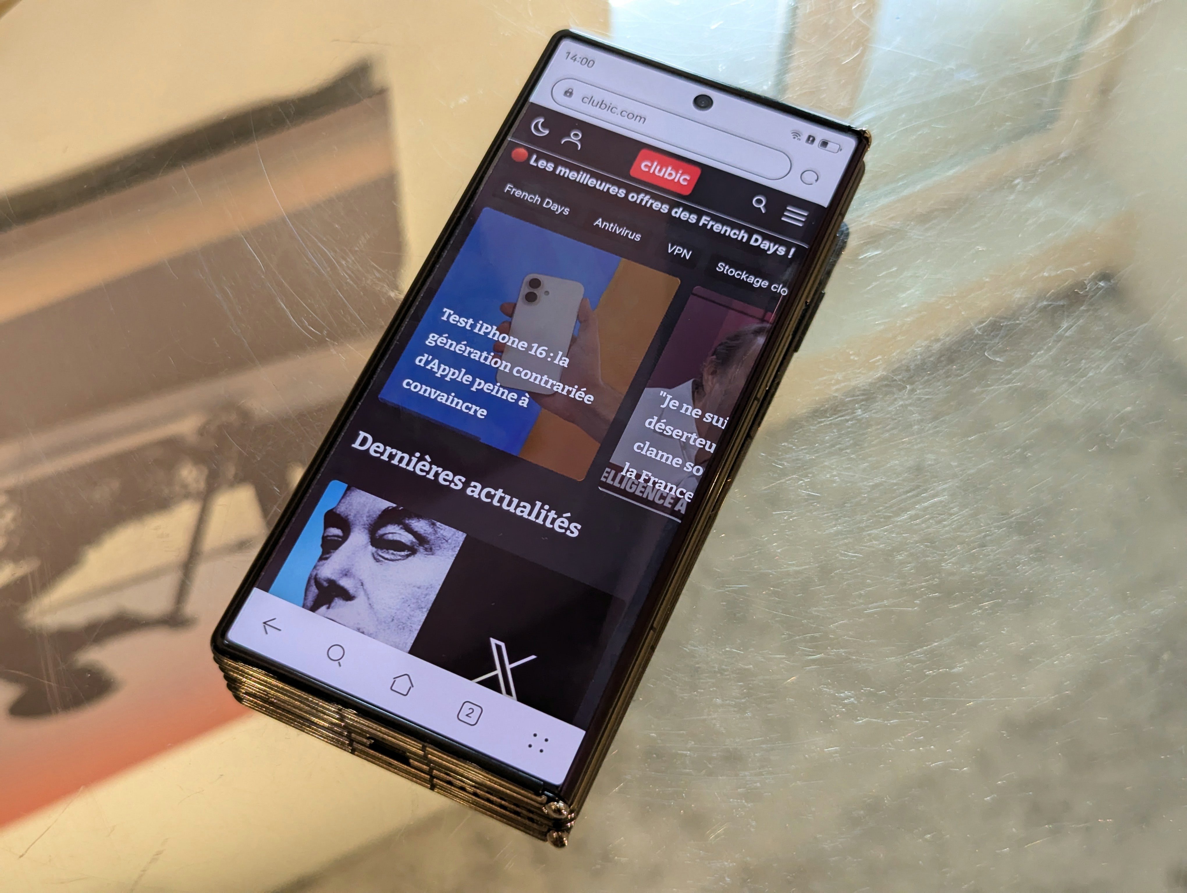 Huawei Mate XT écran principal