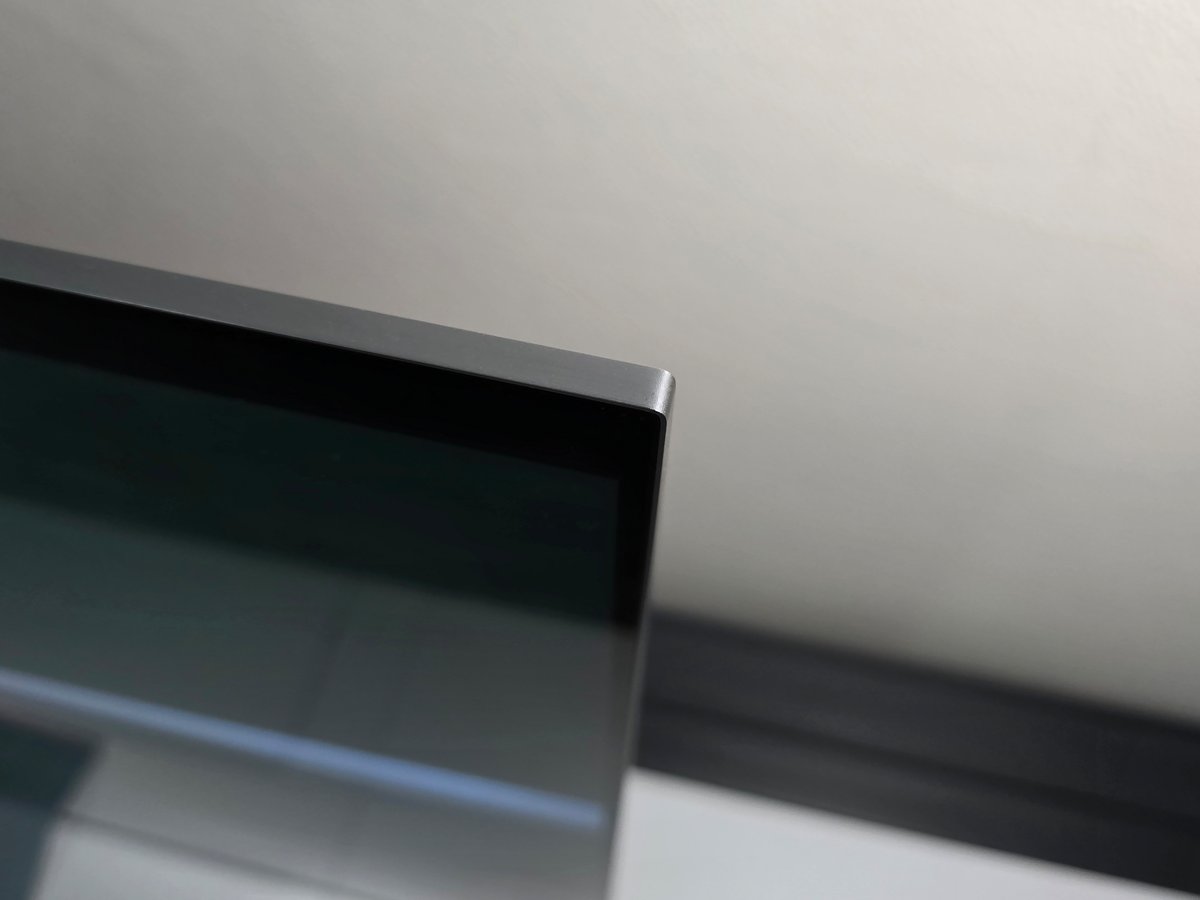 Fin, élégant, les téléviseurs LG OLED sont toujours de très bons élèves en matière de design. © Matthieu Legouge