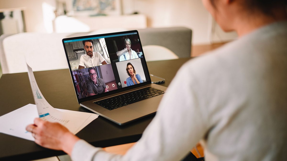 Flexible et sans services superflus, la B&You Pure Fibre s’adapte aux nouveaux modes de travail tout en gardant un budget clair et maîtrisé. ©Shutterstock