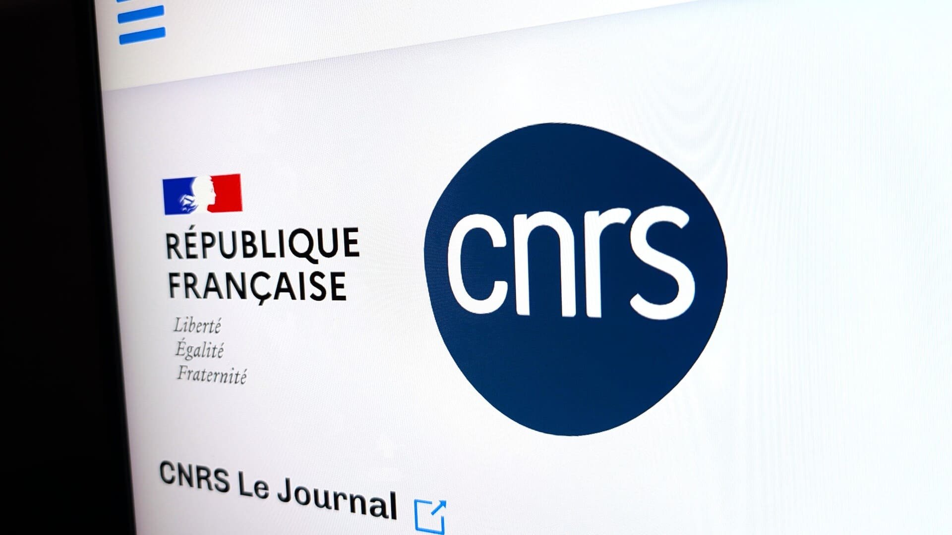 Le CNRS abandonne Zoom, Microsoft et les IA américaines pour reprendre la main. © Alexandre Boero / Clubic