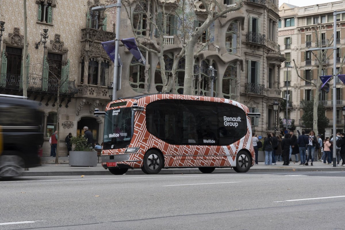 Un miniBus Renault et WeRide en circulation à Barcelone © Dario Fernandez Ruz