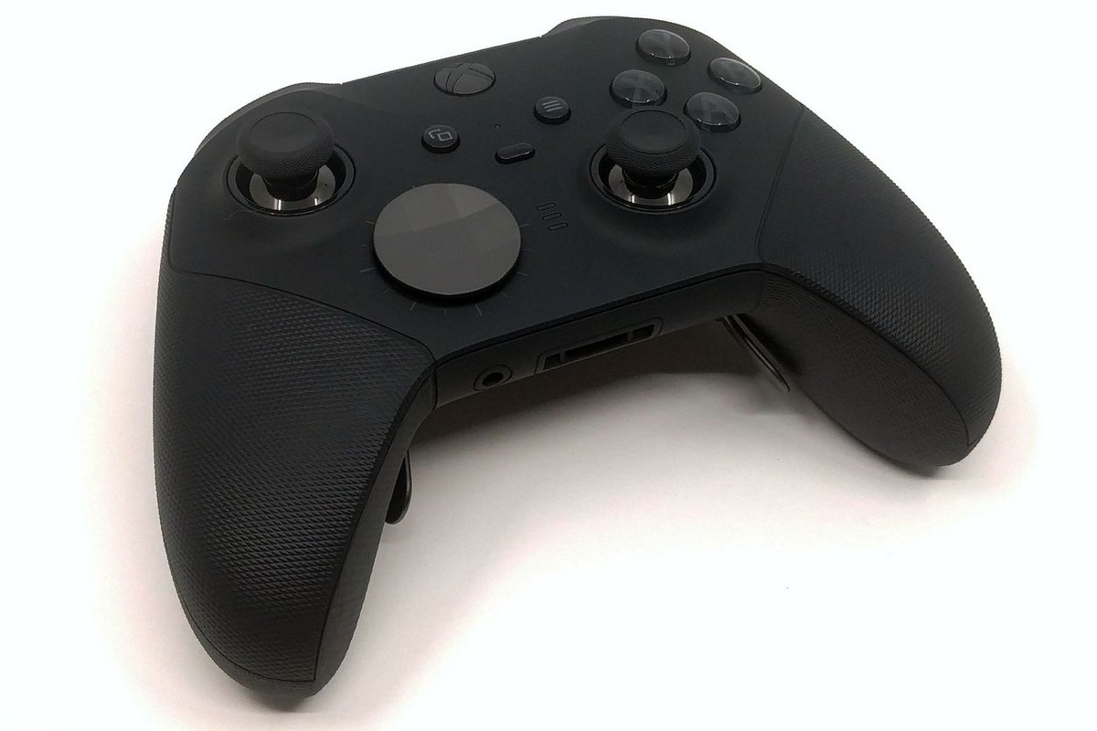 Photo de la Xbox Elite Series 2 prise lors de notre test © Clubic