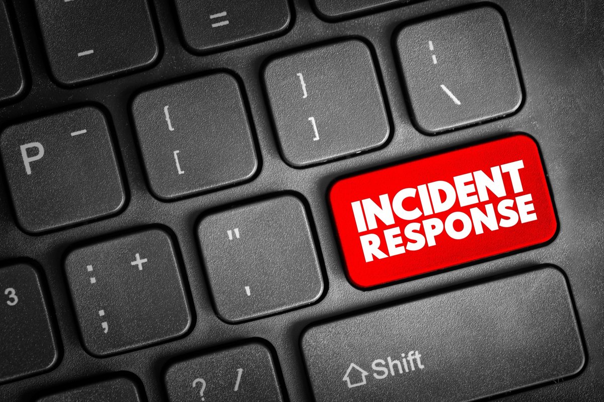 Avant d'envoyer votre premier message, prenez le temps de réfléchir à ce que les clients ont besoin de savoir. © dizain / Shutterstock