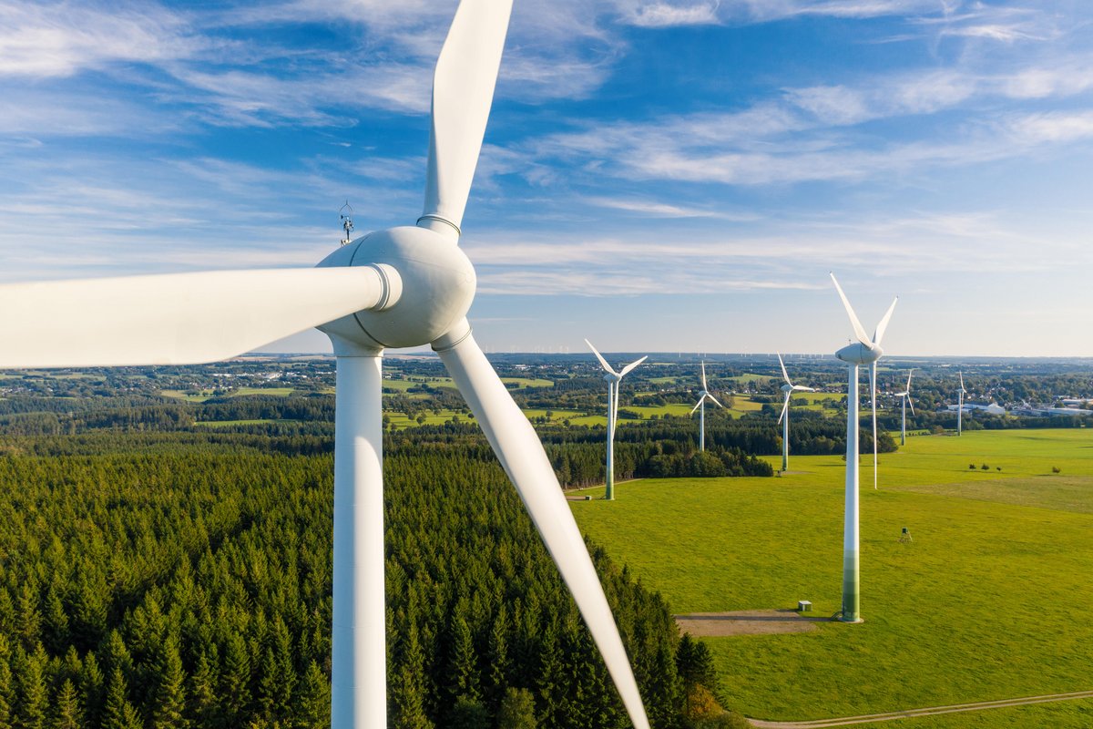 L'éolien coincé dans le millefeuille administratif tricolore ? © engel.ac / Shutterstock