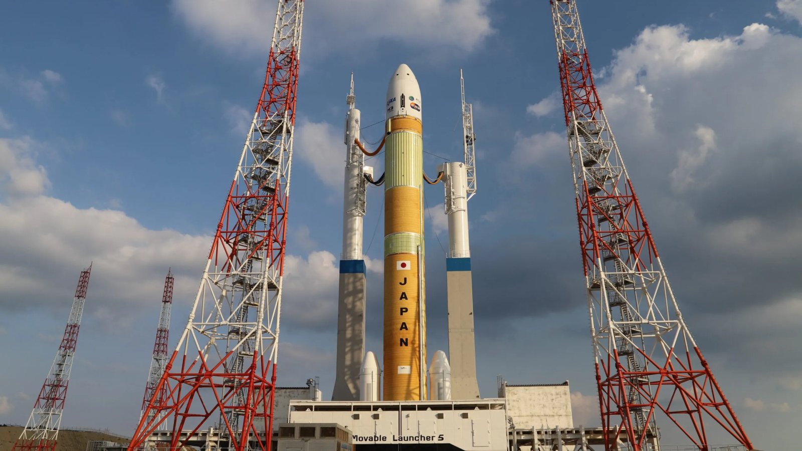 La fusée H3 sur son pas de tir. ©JAXA