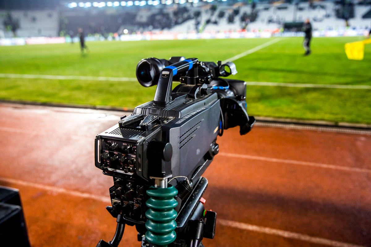 Le piratage IPTV du football n'a pas fini de faire parler de lui © Shutterstock / Fotosr52