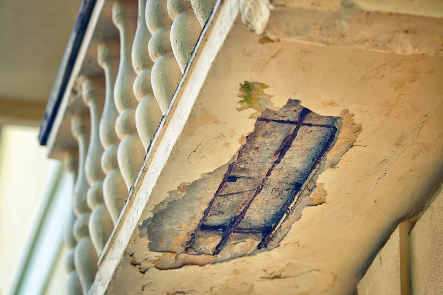 La rouille menace les ouvrages en béton armé sur le long terme. ©Tricky_Shark / Shutterstock