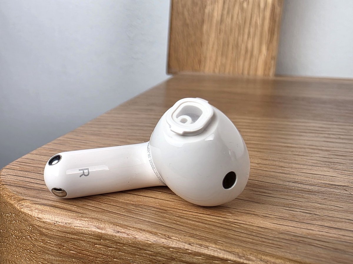 Un transducteur de 11 mm, ce qui ne donne aucune indice sur la qualité sonore  © Guillaume Fourcadier pour Clubic