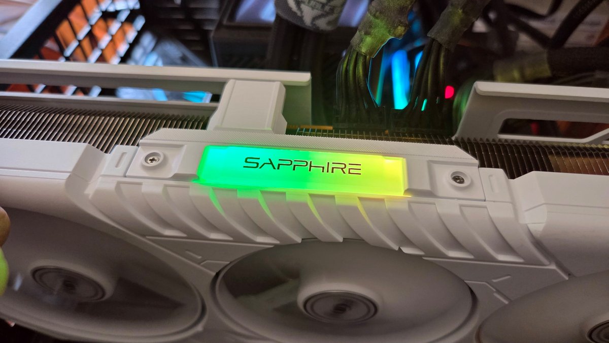 Le RVB de la carte Sapphire Pure Radeon RX 9070 en action © AMD