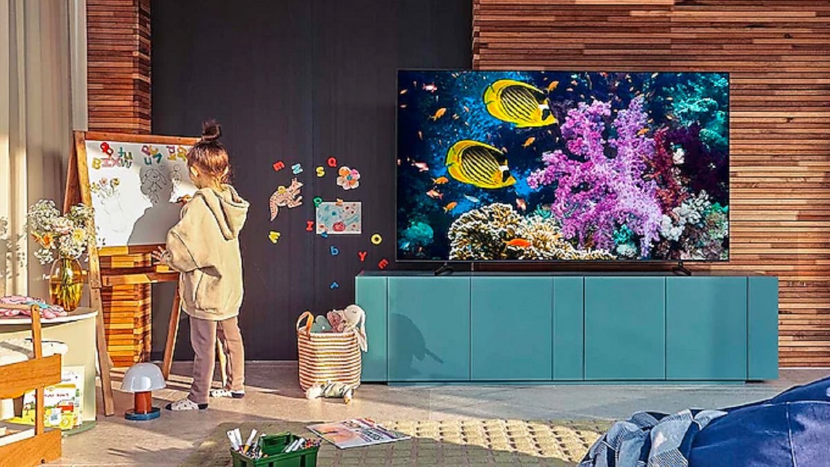 Cette TV Samsung s'insère sans difficulté dans votre salon