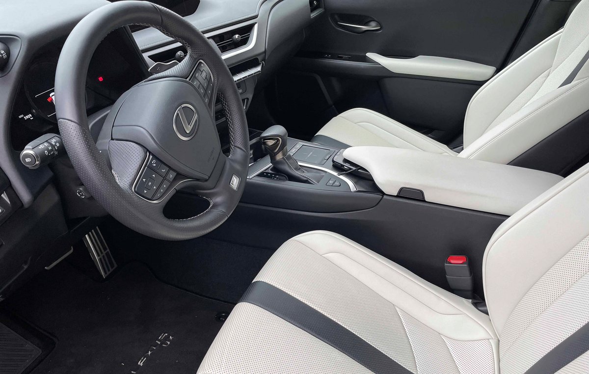 Lexus UX 250h F SPORT Executive