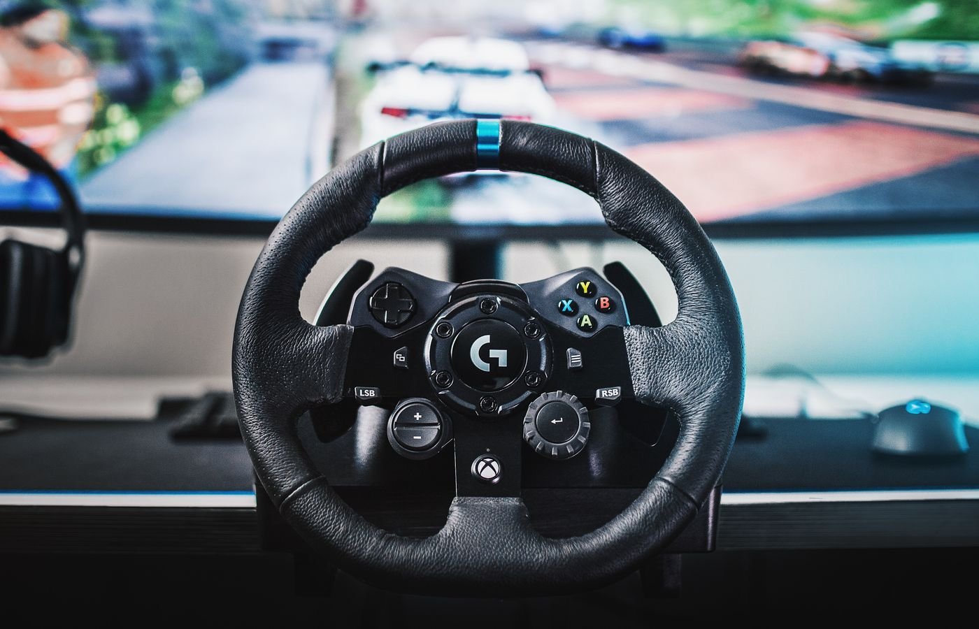 Logitech G923
