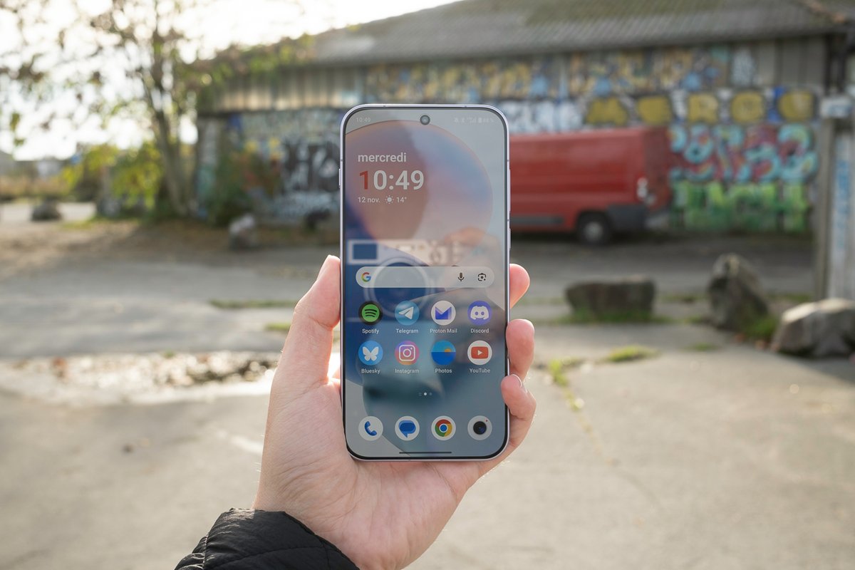 Le OnePlus 15 propose un écran 165 Hz. ©Pierre Crochart pour Clubic