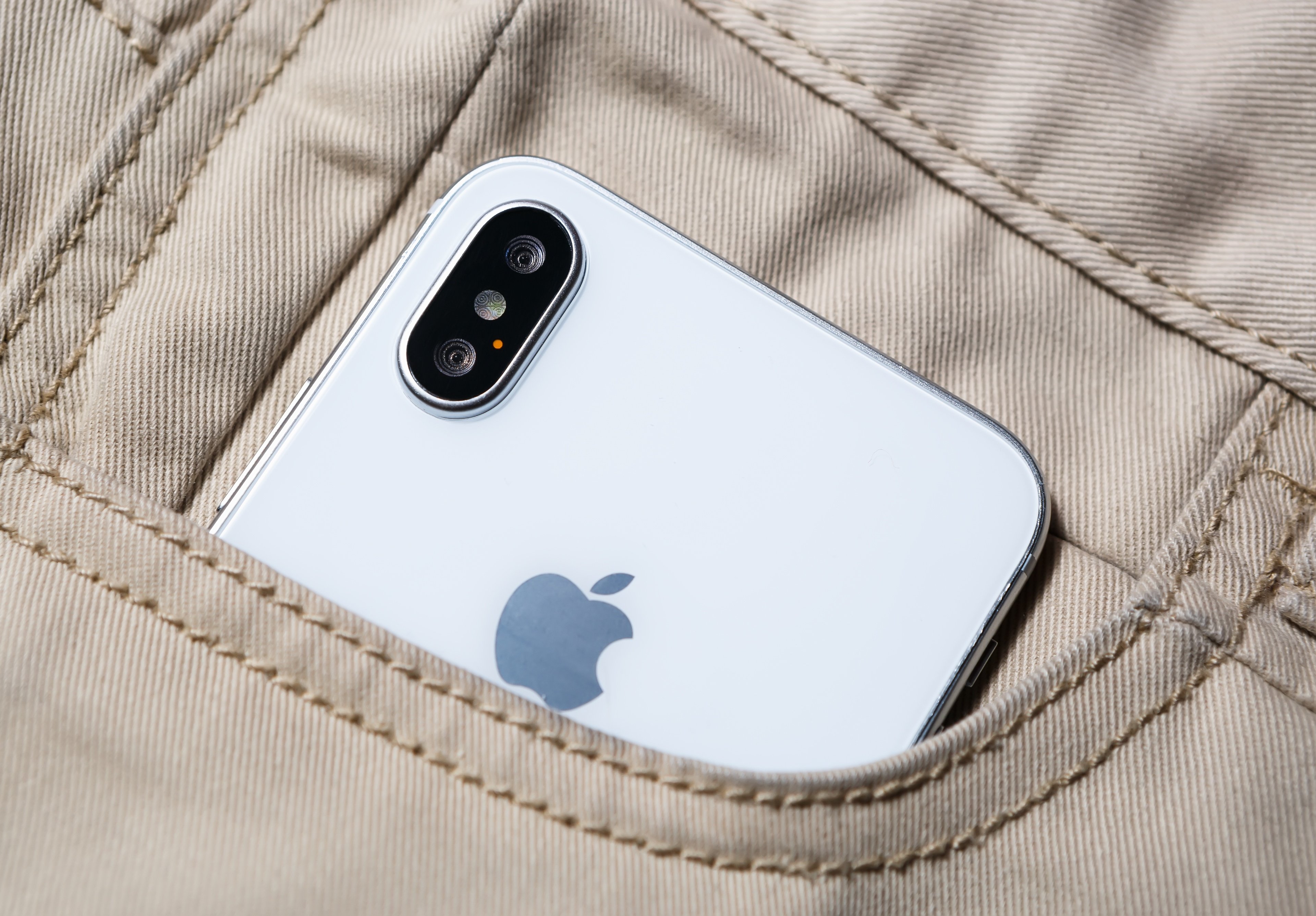 Fin de parcours pour ces iPhone avec iOS 26 © hurricanehank / Shutterstock.com