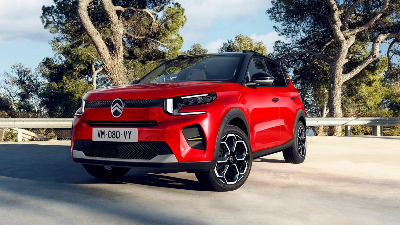 La Citroën ë-C3 You Autonomie urbaine s'affiche à 12 990 euros avec les aides disponibles, contre 15 990 euros pour la C3 thermique d'entrée de gamme - ©Ctiroën