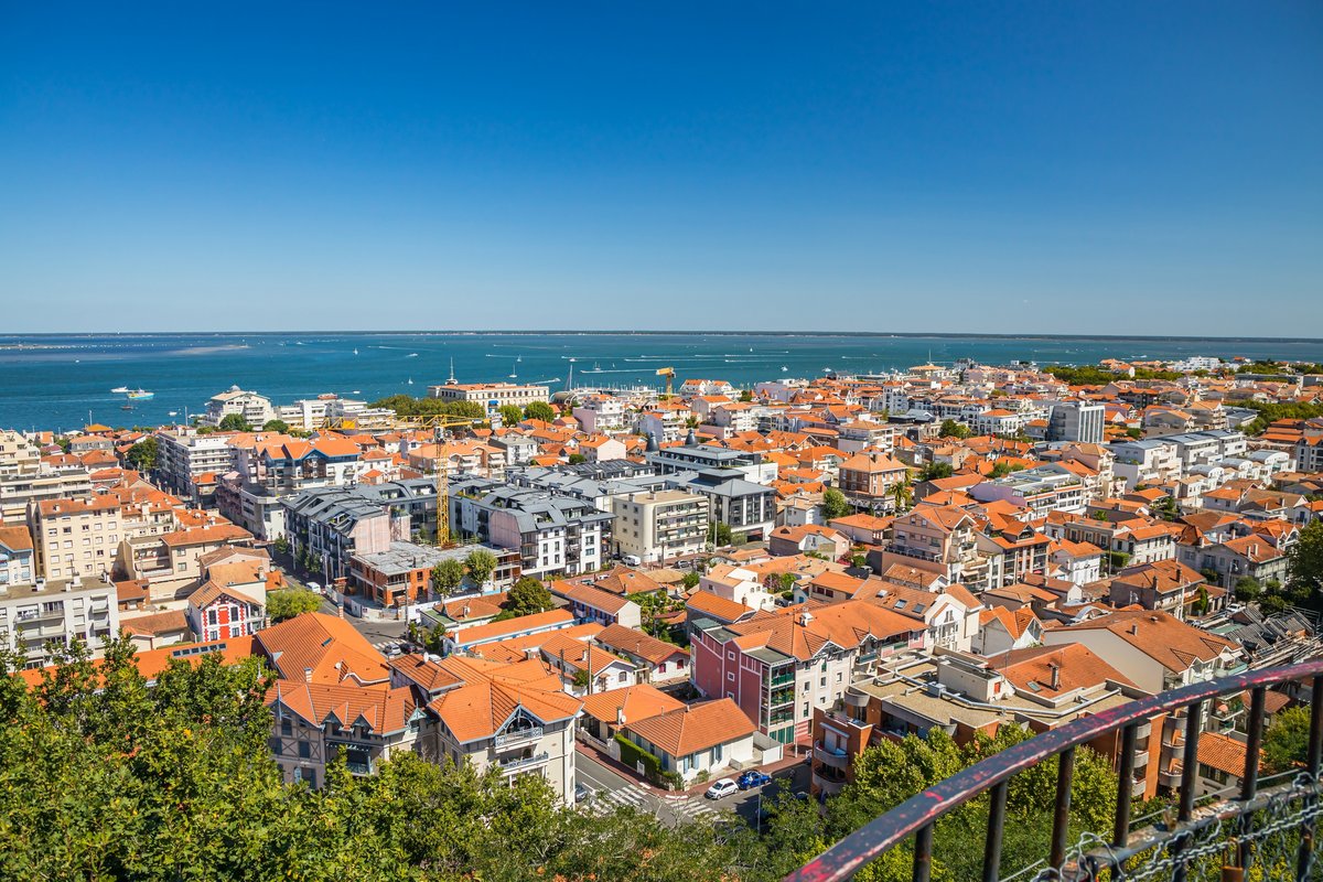 La ville d'Arcachon propose ChatGPT Plus gratuitement à ses habitants © Shutterstock / Jean-Luc Ichard