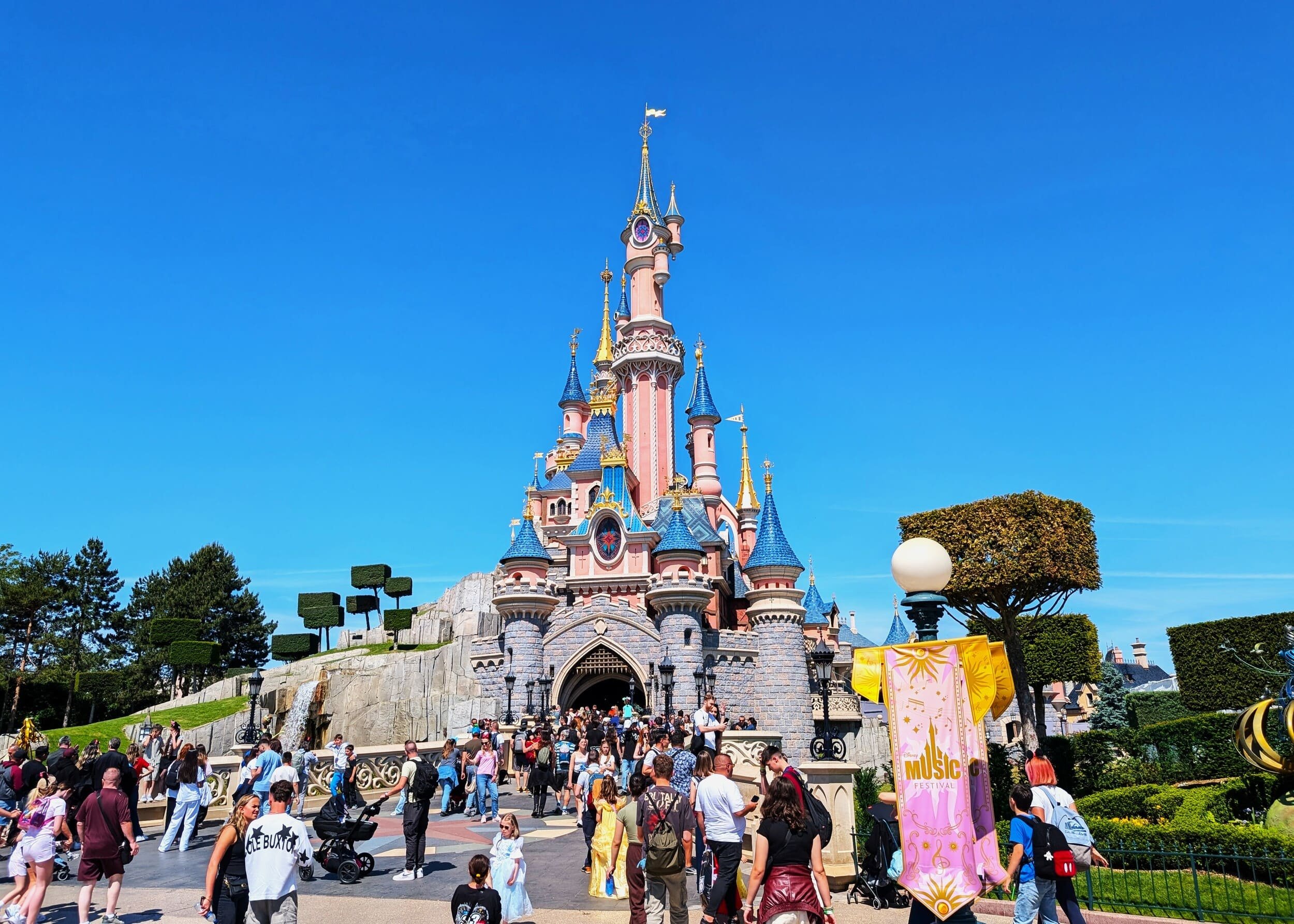 Disneyland Paris a subi une sévère fuite de données © Alexandre Boero / Clubic