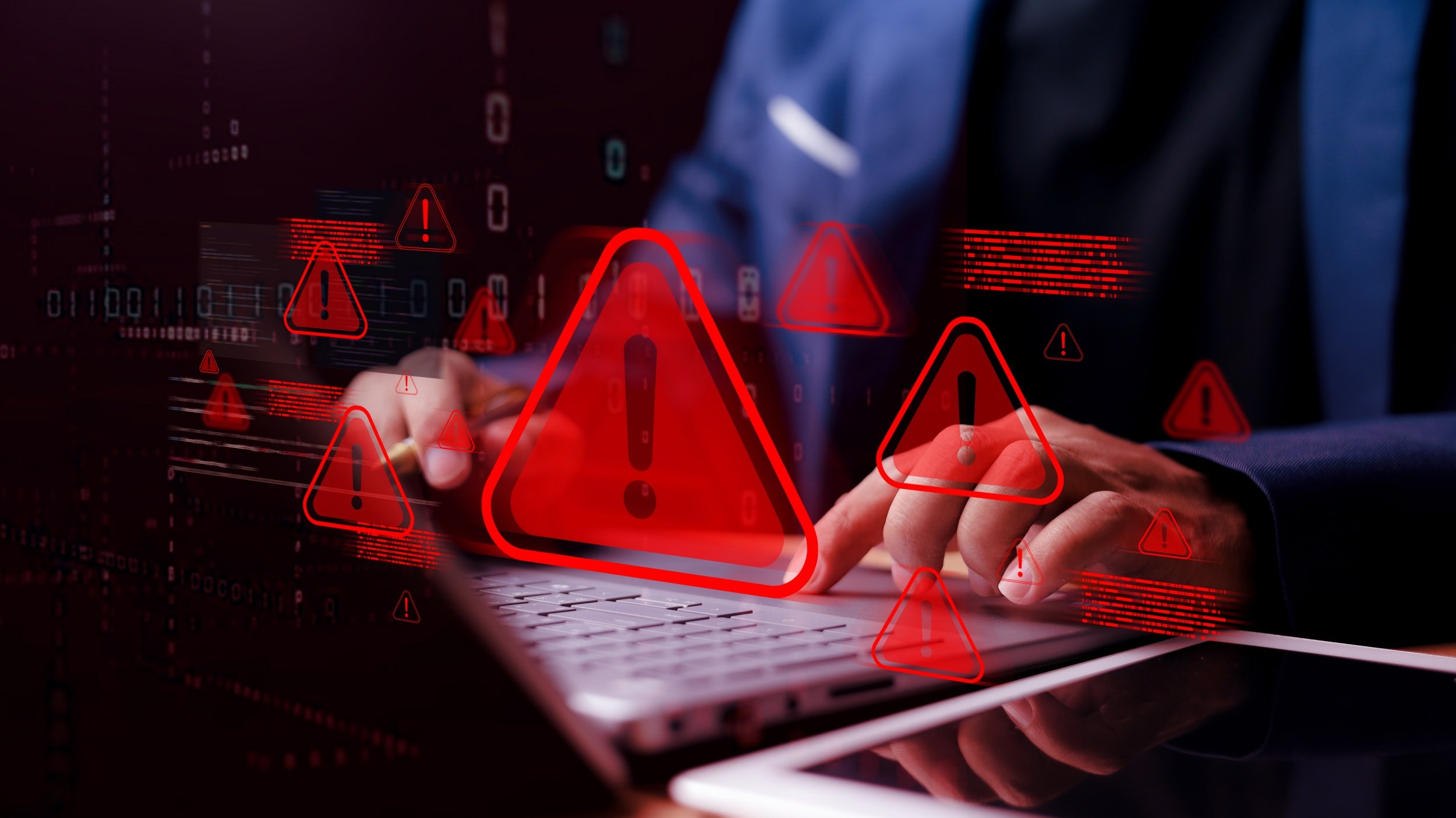 La CISA alerte sur une faille critique dans Linux déjà exploitée par des pirates. © Phimprapha AP / Shutterstock