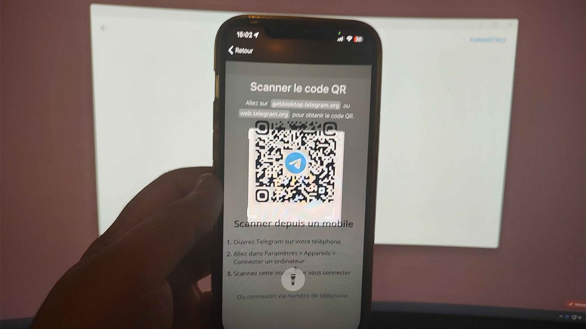 Scannez le QR code à l'aide de votre smartphone © Axel Reghis pour Clubic