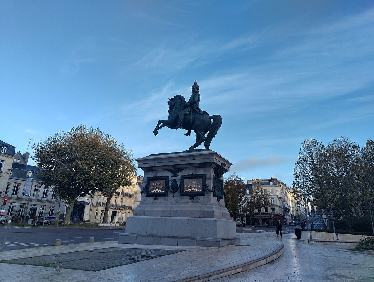 Grand-angle avec HDR, à 12,5 Mpx vs. 50,1 Mpx — © Nicolas Lafarge pour Clubic