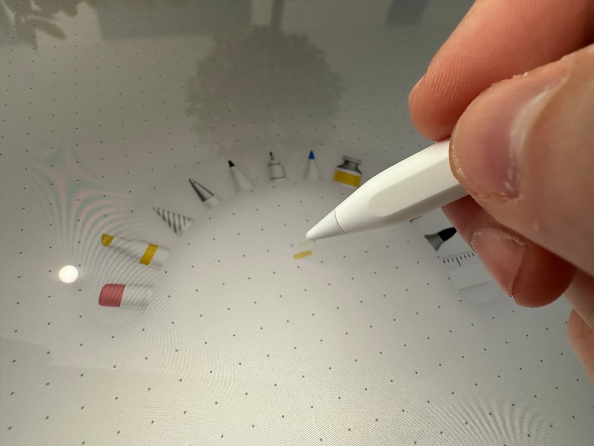 Un nouveau sélecteur d'options avec l'Apple Pencil Pro (en supplément) © Mathieu Grumiaux pour Clubic