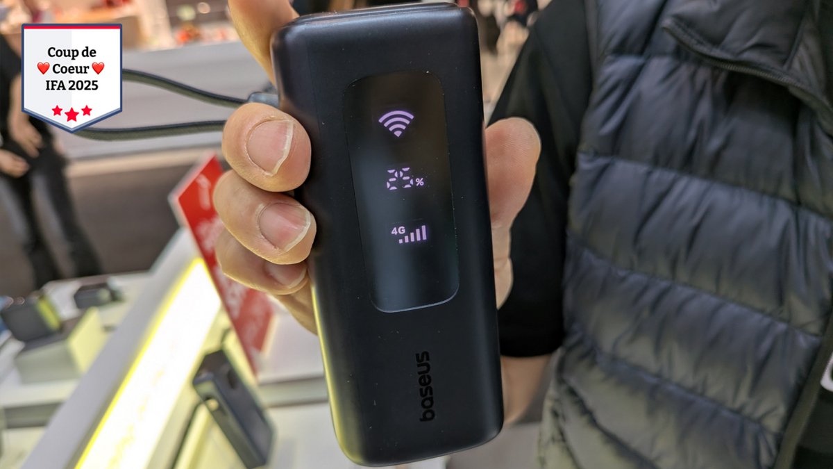 Attention, cette batterie externe cache un point d'accès Wi-Fi et un routeur 4G. ©Nicolas Guyot pour Clubic