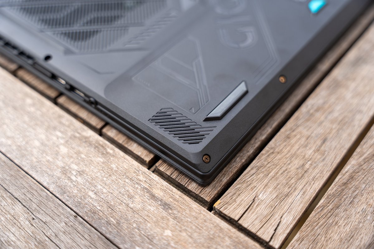 Gigabyte Gaming 16 (2025)