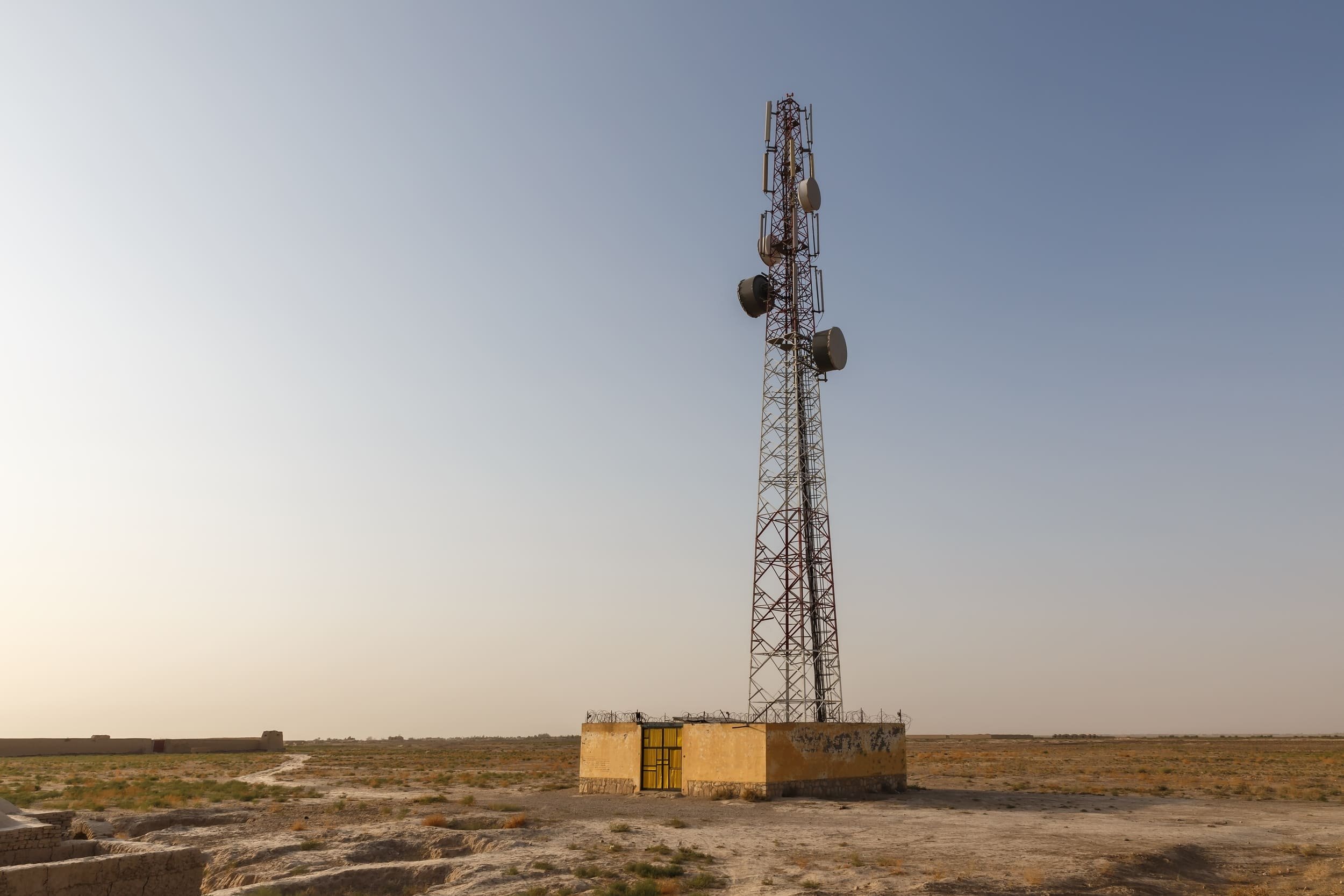 Une tour de télécommunication en Afghanistan © Mieszko9 / Shutterstock