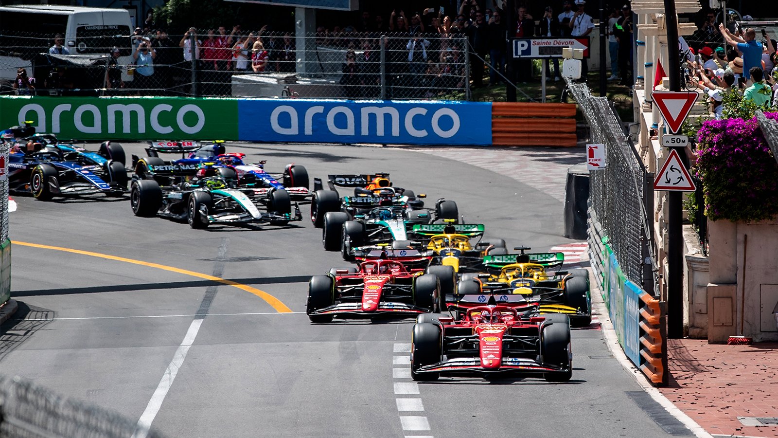 Il faut prendre un bon départ pour espérer rester en tête à Monaco ©cristiano barni / Shutterstock