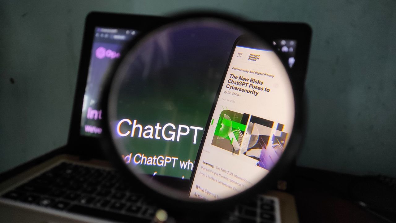 ChatGPT préfère halluciner plutôt que de dire qu'il ne sait pas - ©Iljanaresvara Studio / Shutterstock