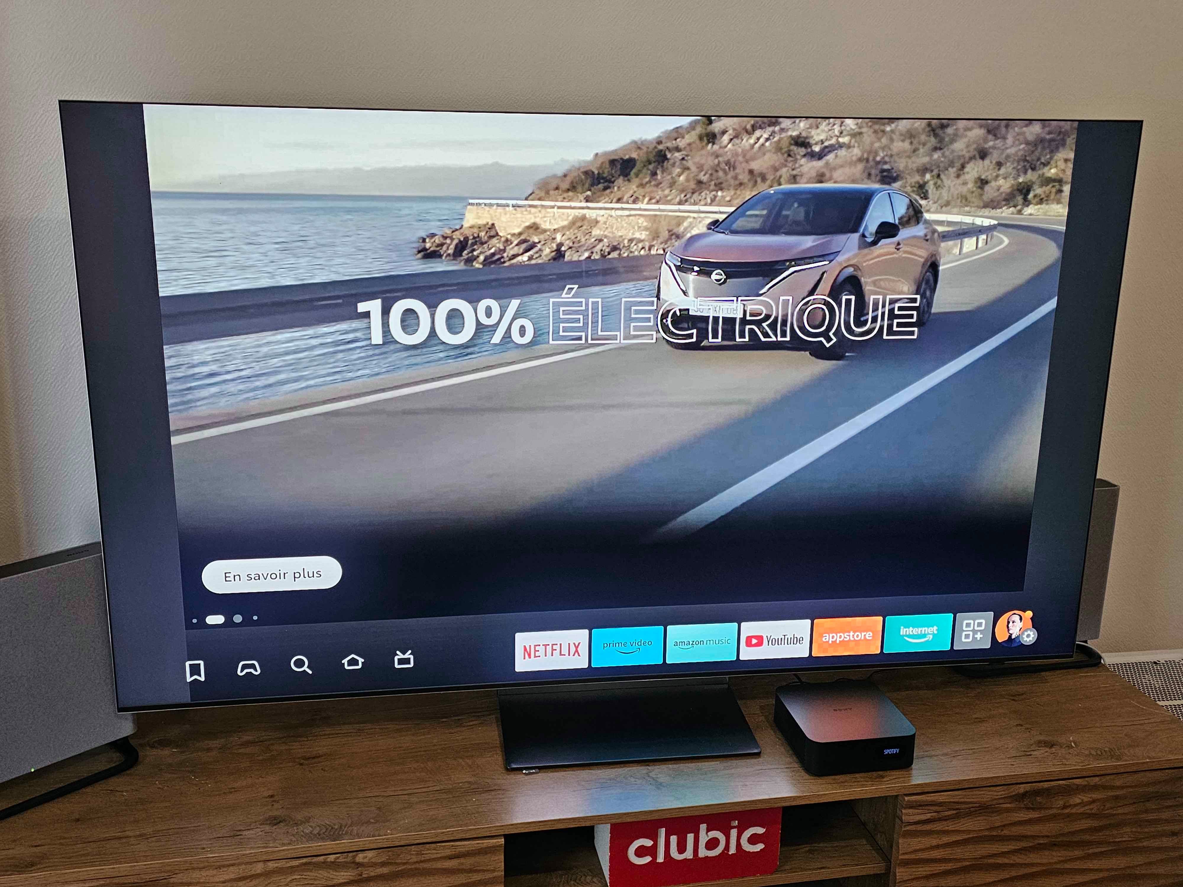 La publicité en lecture vidéo est déjà bien présente sur Fire OS, comme ici sur le Fire TV 4K Max © Matthieu Legouge pour Clubic  
