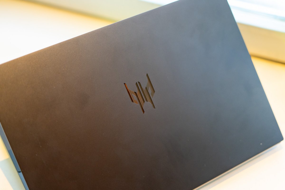Acer Predator Triton 14 AI