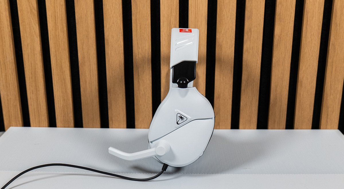 Le micro du casque est rétractable. ©Charles Gouin-Peyrot pour Clubic