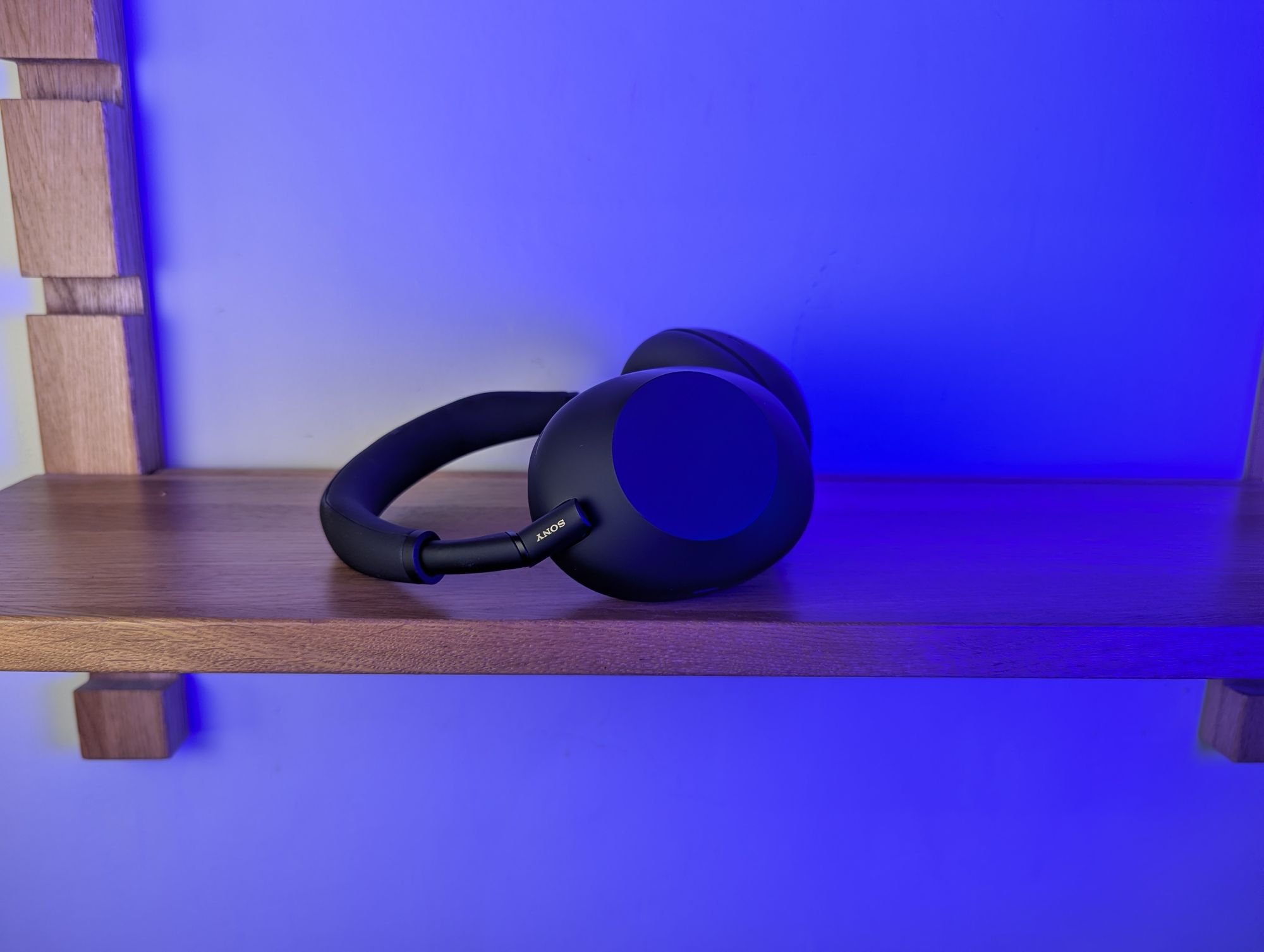 La nouvelle mouture du casque Bluetooth de Sony n'a pas manqué de nous séduire ! © Guillaume Fourcadier 