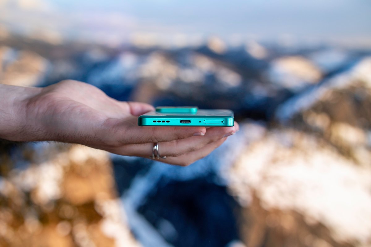La recharge 120 watts est au programme. ©Pierre Crochart pour Clubic