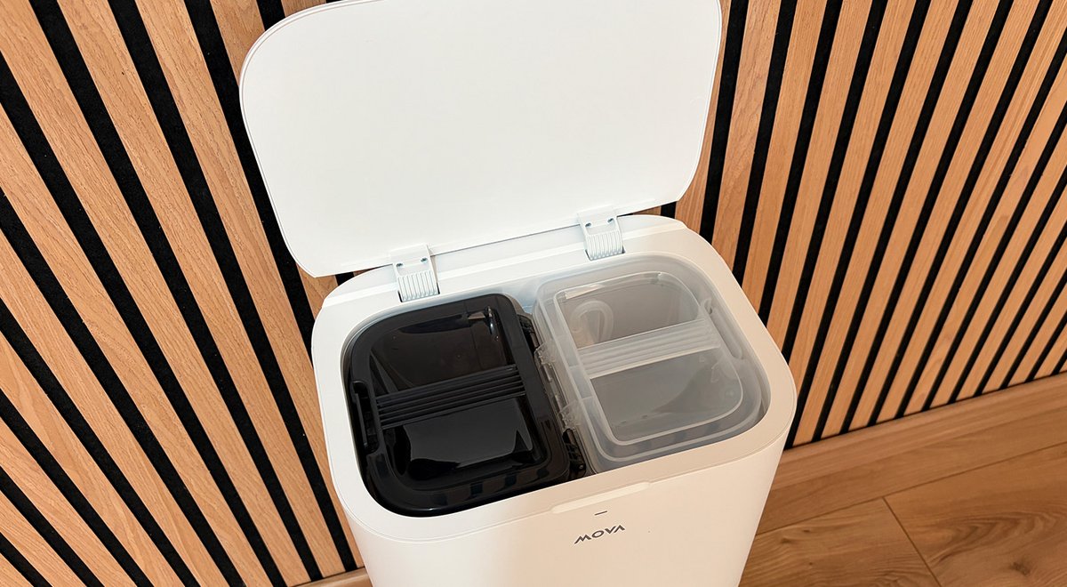 Les bacs à eau propre et sale adoptent des couleurs différentes. ©Charles Gouin-Peyrot pour Clubic