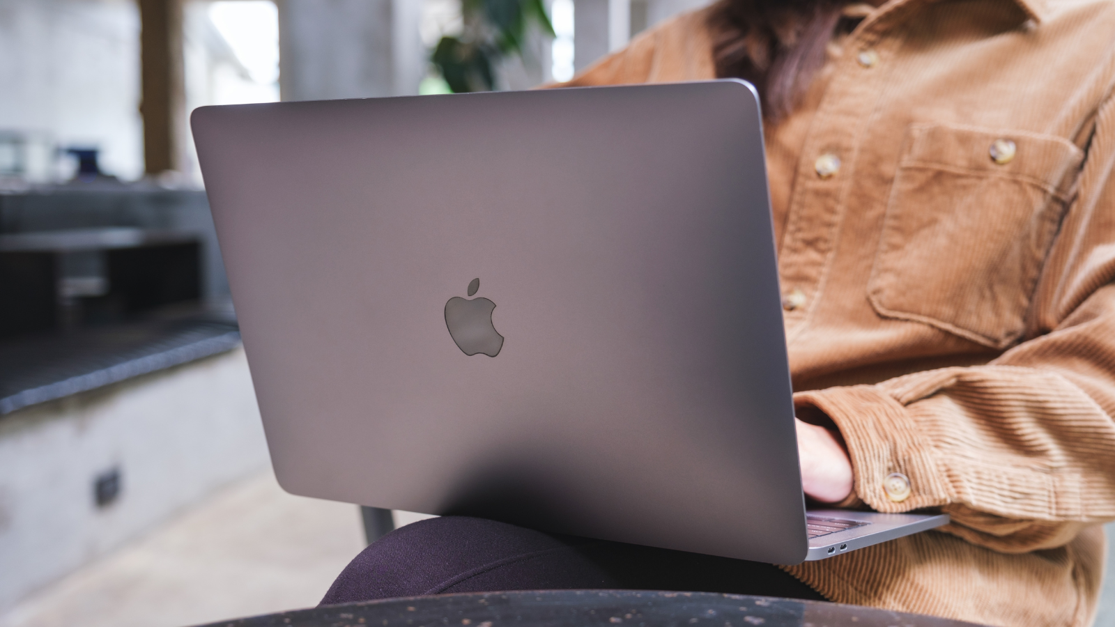 Pourquoi le mythe du "Mac sans virus" est dangereux en 2026 (et comment se protéger) ? © Shutterstock