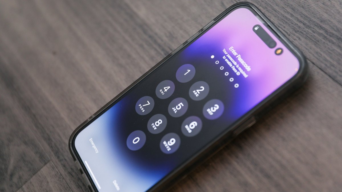 On vous explique comment changer le code de déverrouillage sur votre iPhone © Clubic