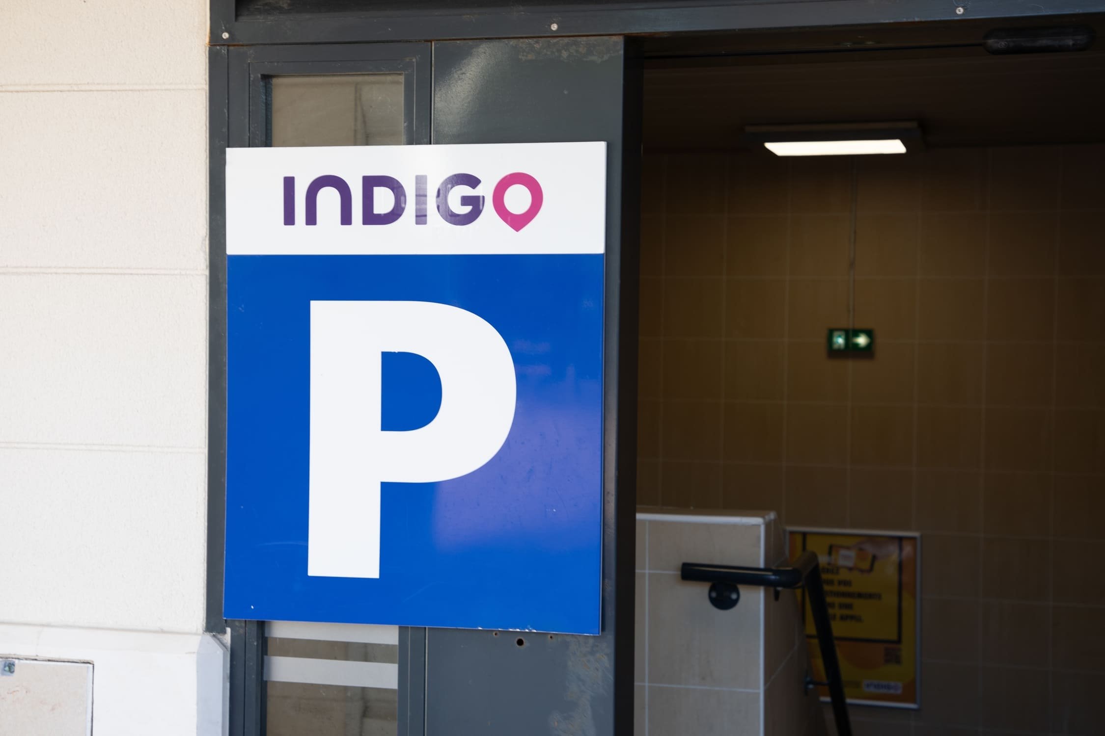Indigo, un gros acteur du stationnement en parking, est victime d'une grosse fuite de données. © sylv1rob1 / Shutterstock.com