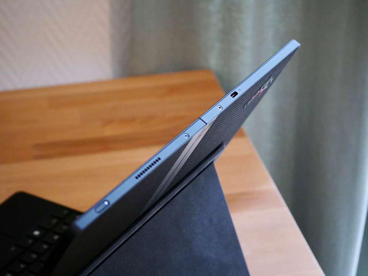 Lenovo ThinkPad X1 Fold