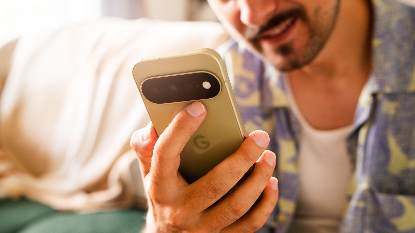 Gemini peut désormais passer certains appels à la place de l’utilisateur sur les Pixel 11 aux États-Unis. ©Pierre Crochart pour Clubic.com